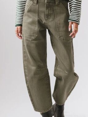 Bohme. Scottie Barrel Jeans. Size 28. Olive Green